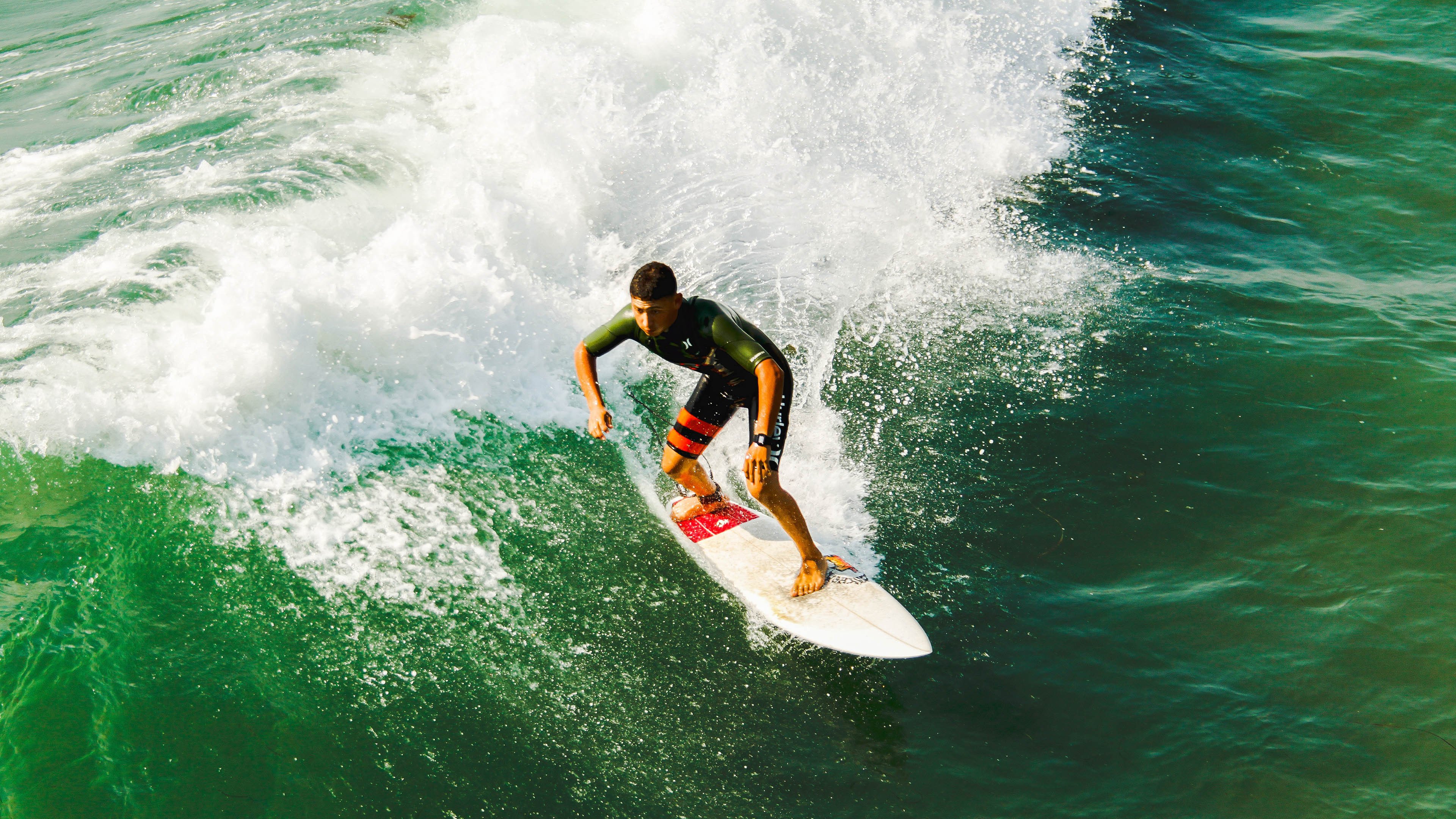 中国斯诺克大捷!9-6,击败世界第一后,吴宜泽再胜世锦赛冠军,斯诺克大师中国